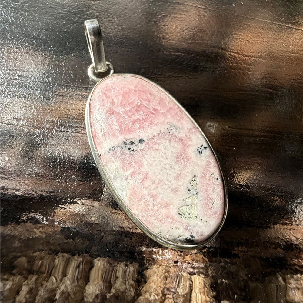 Peruvian rhodochrosite pendant